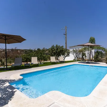 #373 Charming 3br With Spacious Garden & Bbq Dom wakacyjny