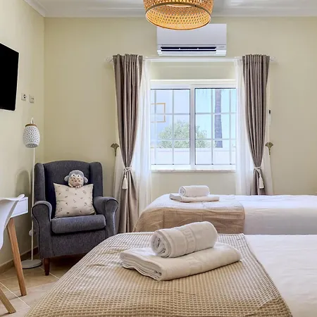#373 Charming 3br With Spacious Garden & Bbq Dom wakacyjny *
